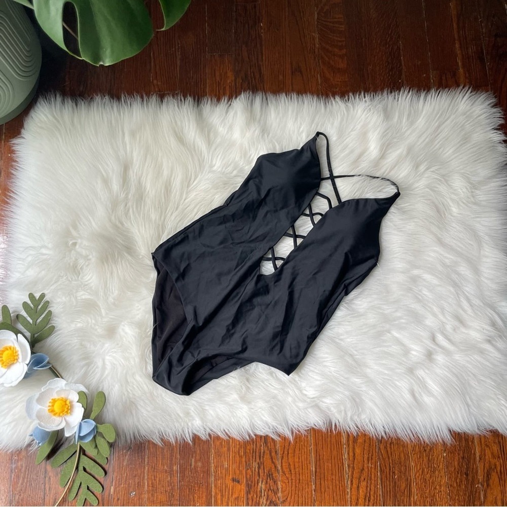 Black Plunge Swimsuit Low Back Strappy Style Size Small NWOT BECCA
